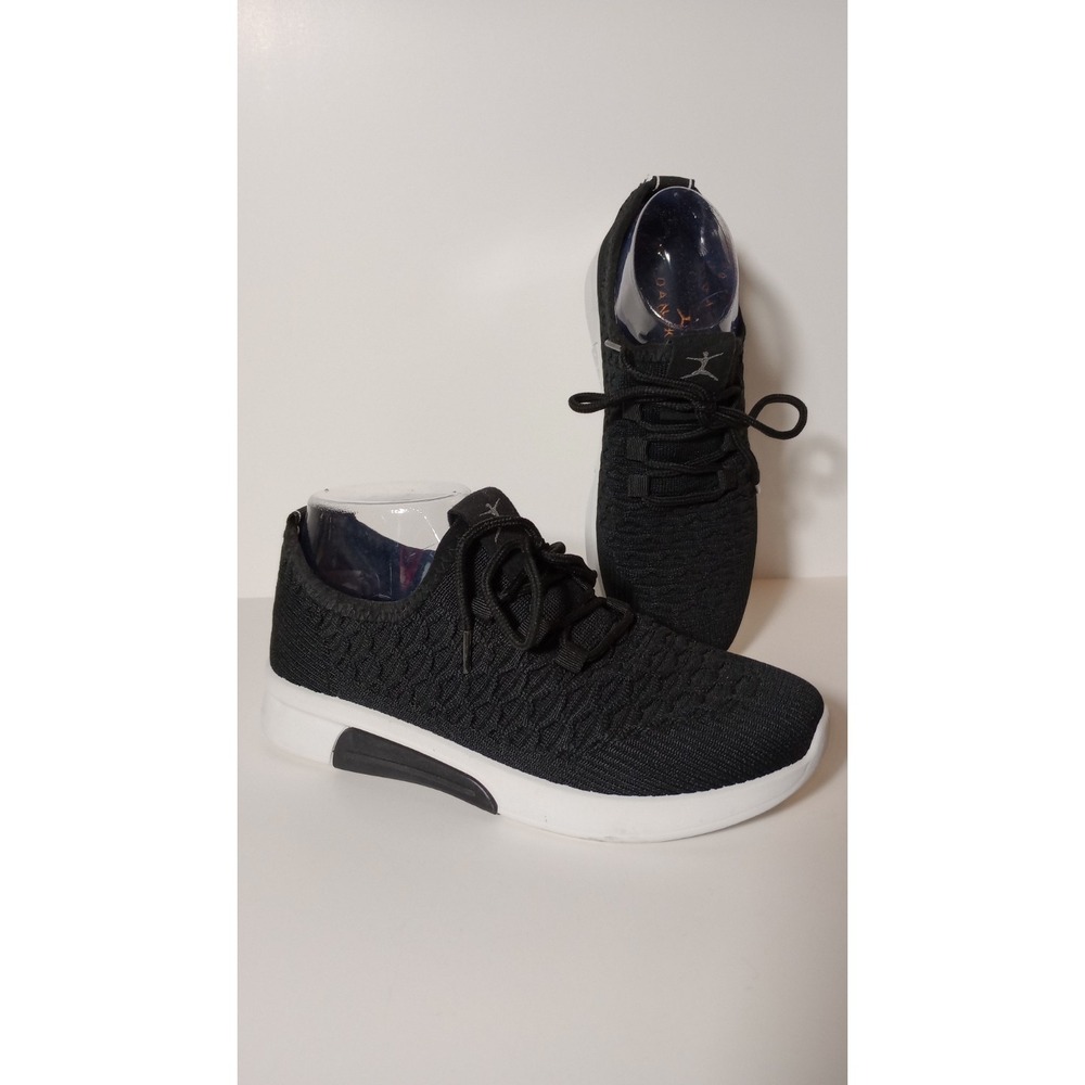 Danskin Womens Size 8 Sneakers Free Woman Flexible Knit Comfort Black Shoes